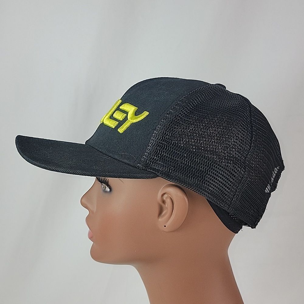 Oakley Hat Cap Snapback Trucker Black - Picture 3 of 10